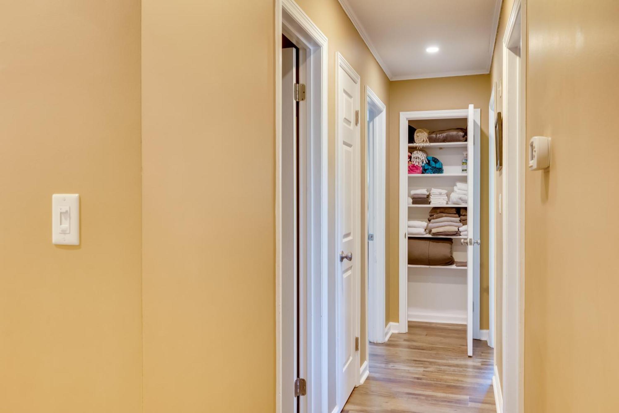 Lovely Emerald Isle Home, Walk To Beach! Exterior foto