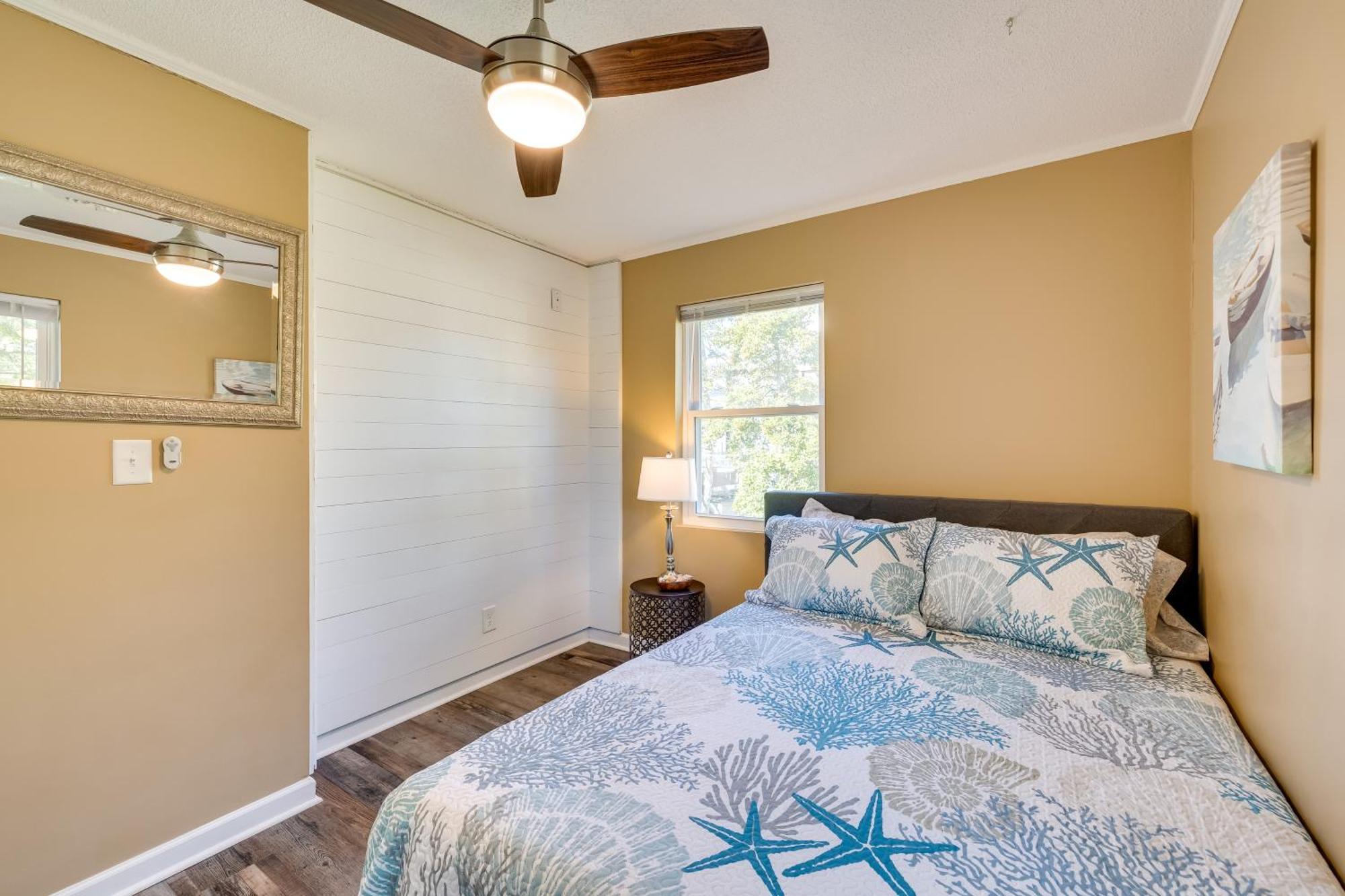 Lovely Emerald Isle Home, Walk To Beach! Exterior foto