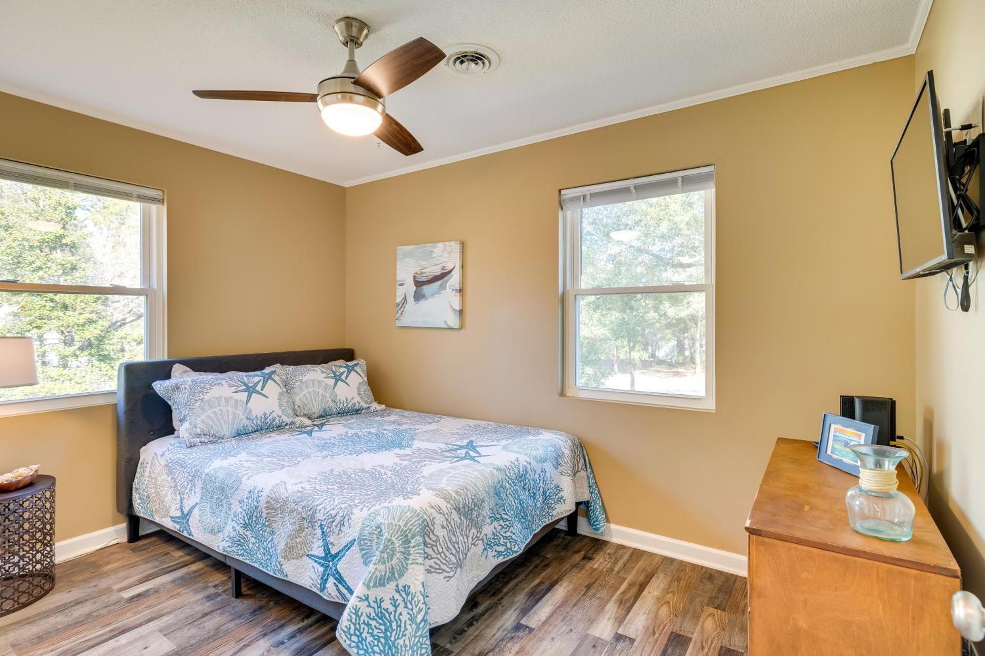 Lovely Emerald Isle Home, Walk To Beach! Exterior foto