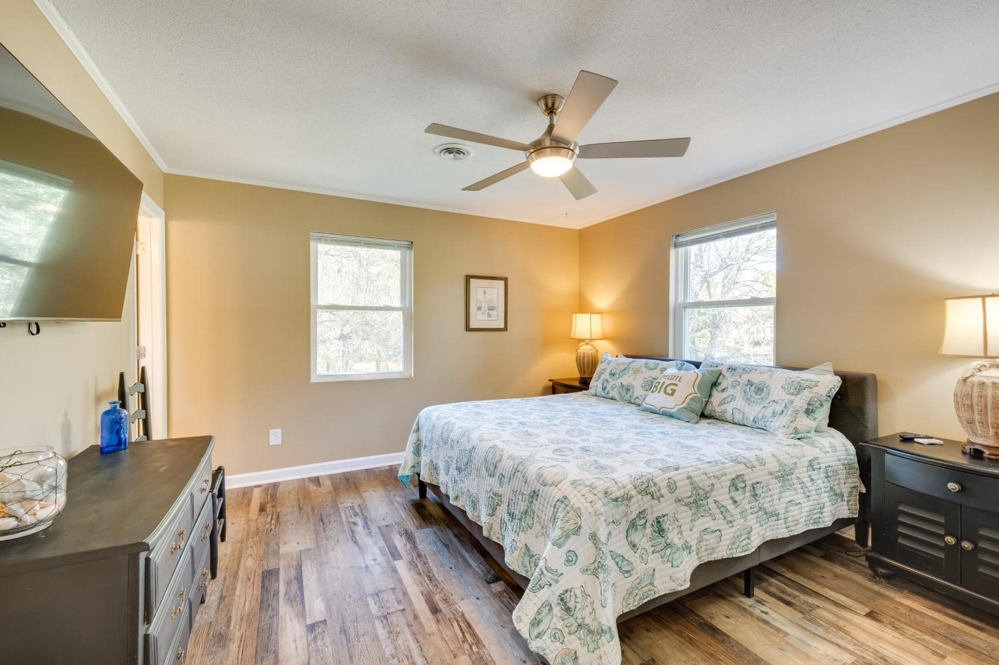 Lovely Emerald Isle Home, Walk To Beach! Exterior foto
