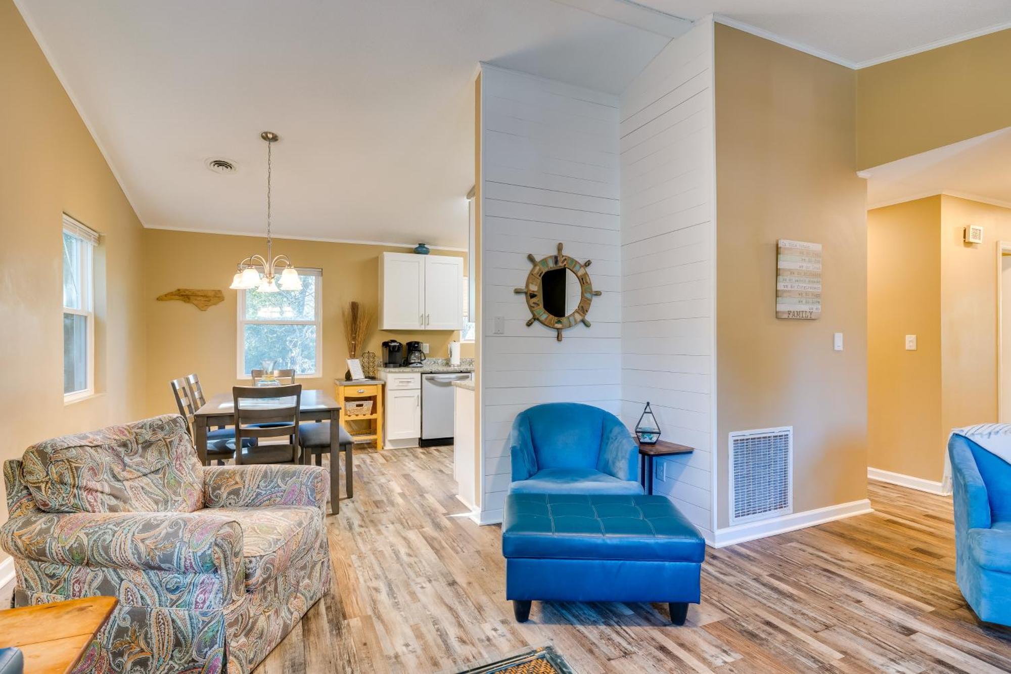 Lovely Emerald Isle Home, Walk To Beach! Exterior foto